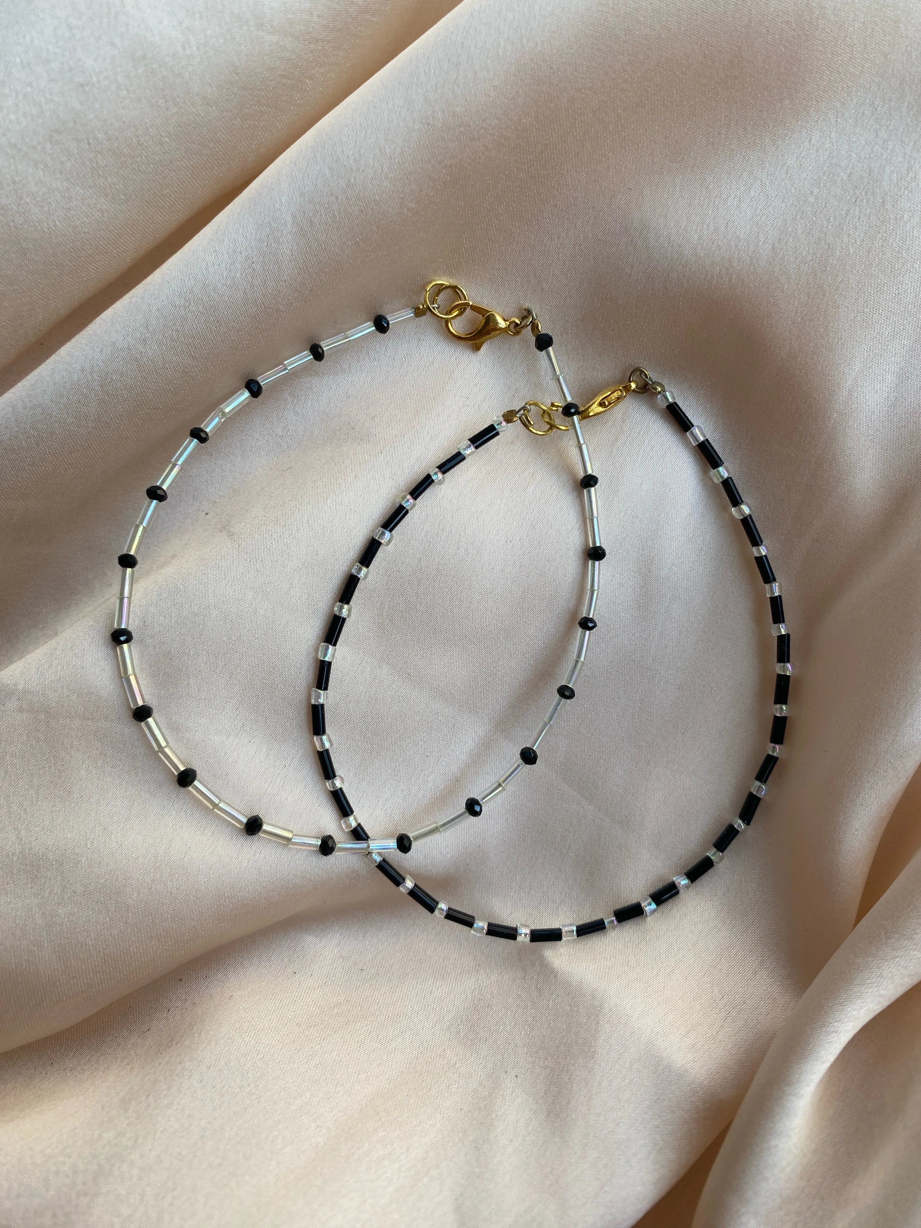 FLAT BEADED ANKLET