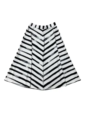 Ladies Black & White Flairy Swim Skirt