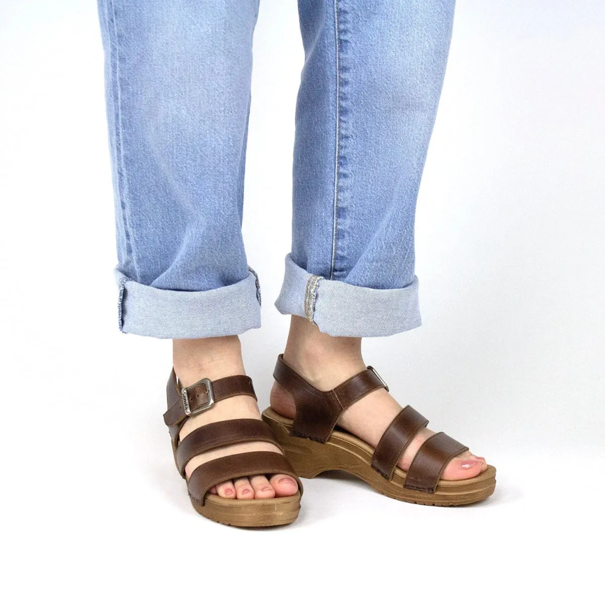 Sanita Sesso Womens Strappy Sandals In Brown