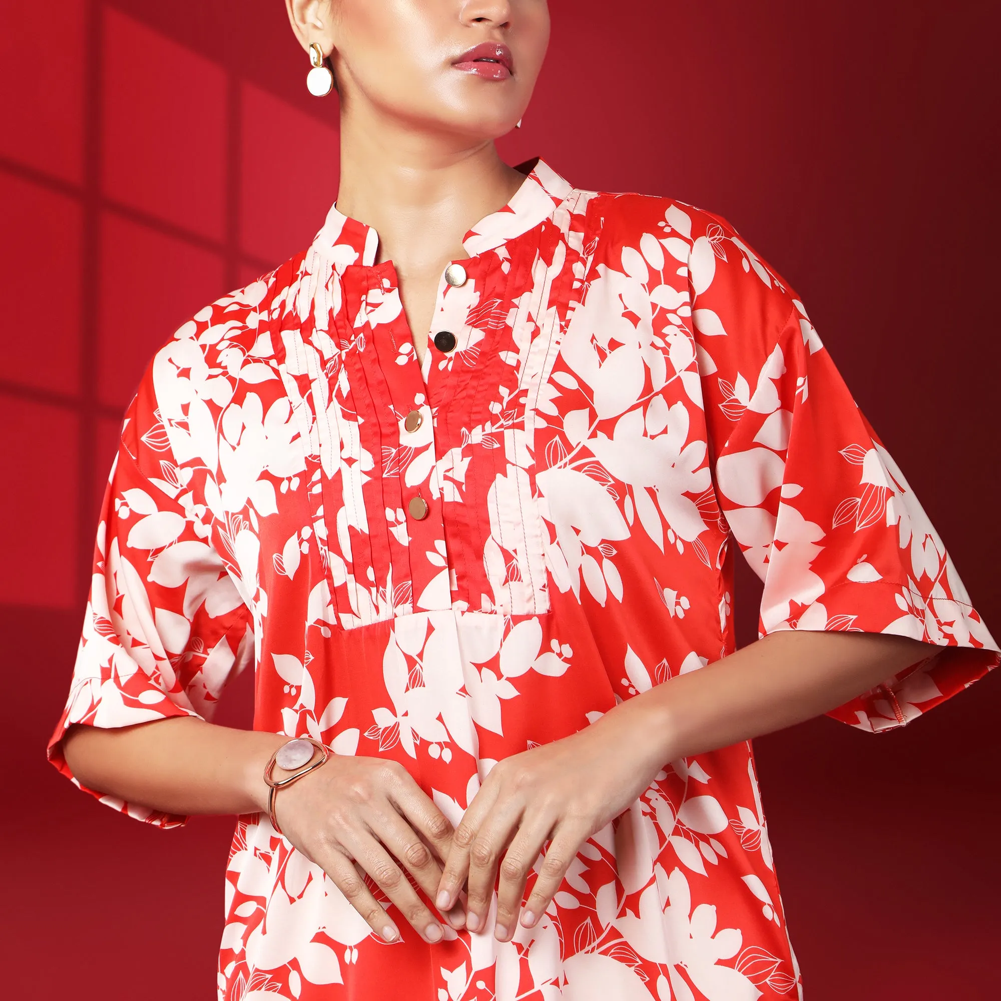 Stella Printed Kurta With Neck Detailing