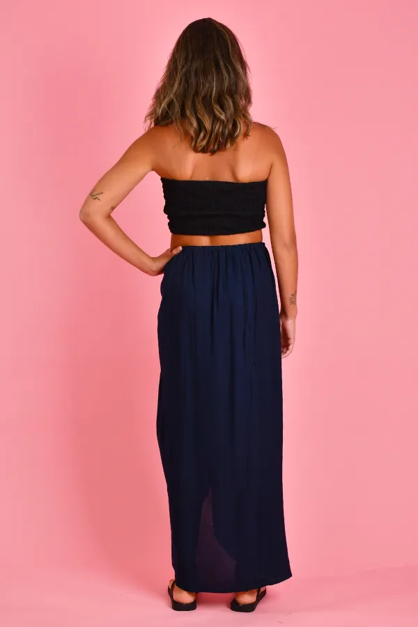 VBLK091 - LONG COCONUT SKIRT W/CLASP - NAVY